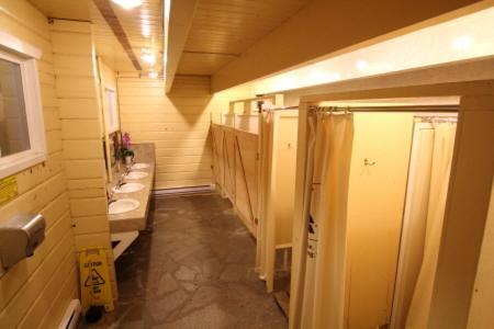 Revelstoke Campgrounds & Cabinsヴィラ エクステリア 写真